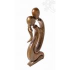 Csókolózó pár absztrakt fa szobor - 50 cm