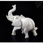 Emelt ormányú elefánt kőből faragott szobor - 22 cm