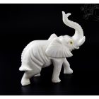 Emelt ormányú elefánt kőből faragott szobor - 22 cm