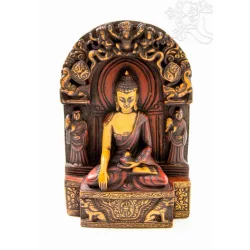   Shakyamuni Buddha trónon, rezin szobor, vörös-csont színű - 20 cm
