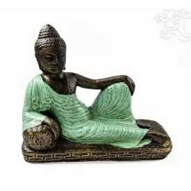 Fekvő Buddha színes rezin szobor - 40 cm