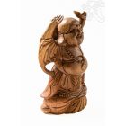 Álló nevető Buddha fa faragott szobor - 30 cm