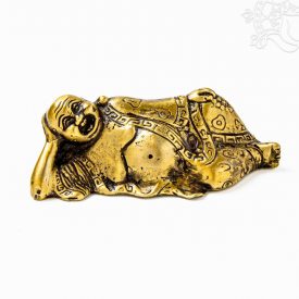 Fekvő Nevető Buddha réz szobor, matt sárga - 10 cm
