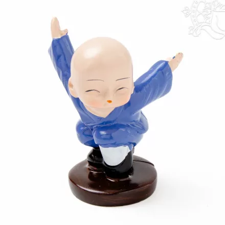 Kungfuzó szerzetes rezin szobor – 6,5 cm