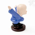 Kungfuzó szerzetes rezin szobor – 6,5 cm