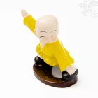 Kungfuzó szerzetes rezin szobor – 6,5 cm