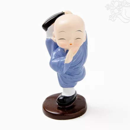 Kungfuzó szerzetes rezin szobor – 6,5 cm