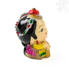 Hagyományos ruhás rezin figura – 4 cm
