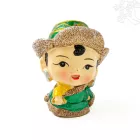 Hagyományos ruhás rezin figura – 4 cm
