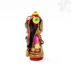Kézzel festett hagyományos ruhás rezin figura – 12,5 cm