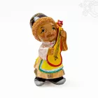Kézzel festett hagyományos ruhás rezin figura – 12,5 cm