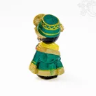 Kézzel festett, hagyományos ruhás rezin figura – 12,5 cm