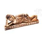 Fekvő Buddha csont színű  rezin szobor - 17 cm