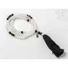 Hegyikristály matt mala, matt fekete onix, rudraksha osztóval, bojtos