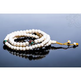   Fehér csont mala türkiz és korall berakásos osztóval - mulandóság és újjászületés