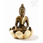 Shakyamuni Buddha lótuszban füstölő égető