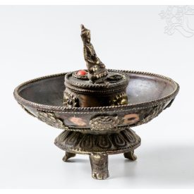   Kerek nyitott füstölő égető a tibeti 8 szerencsejellel, Mahakálával és Buddhával