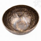 7 fémes, kézzel kalapált hangtál, antikolt - 2626 g