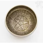 Géppel készített 7 fémes, 3 színű, 5 Buddha dombor mintás hangtál - 12 cm