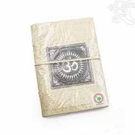 Notesz OM szimbólummal – 12 × 18 cm