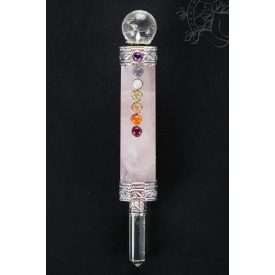   Rózsakvarc-hegyikristály energetizáló rúd, 7 csakra kővel