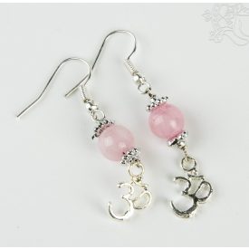 Rózsakvarc fülbevaló OM-mal
