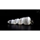 Szelenit kristály medál, csavart alakú.