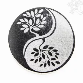   Szelenit kristály korong Yin–Yang fa motívummal – 10 cm