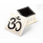 Fehér fa doboz OM-mal - arany