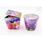 Dísz poharas illatgyertya - erdei gyümölcsös fagylalt a melissa (citromfű) levelével