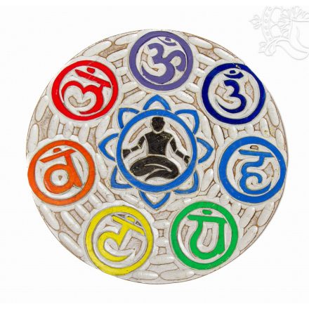 Csakra meditáló fali dísz – faragott fa, 40 cm
