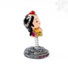 Tibeti népviseletű autós figura – 7 cm