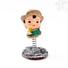 Tibeti népviseletű autós figura – 7 cm