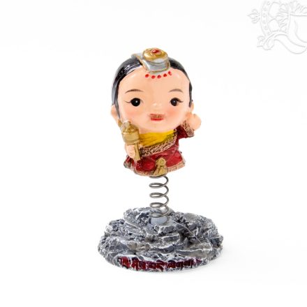 Tibeti népviseletű autós figura – 7 cm
