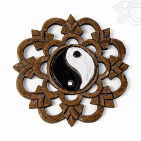 Jin-jang szimbólumos fa fali függő - 20 cm