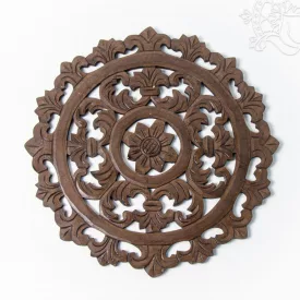 Lótuszvirágos faragott fa fali függő – 40 cm