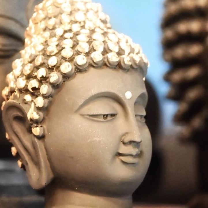 Egy évig várni Buddha válaszára