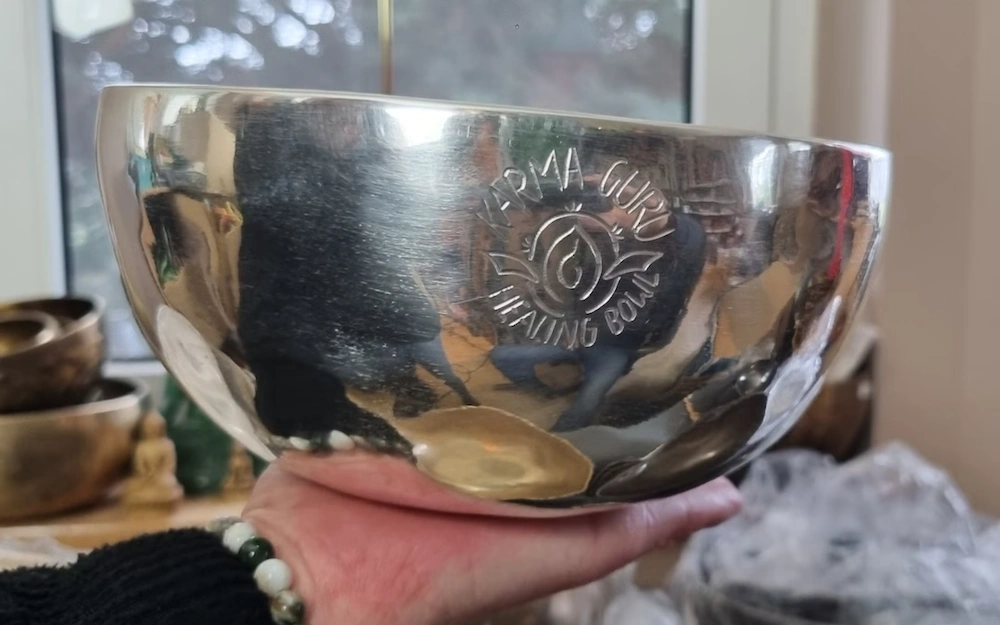 Ezüstözött Karma Guru Healing Bowl hangtál